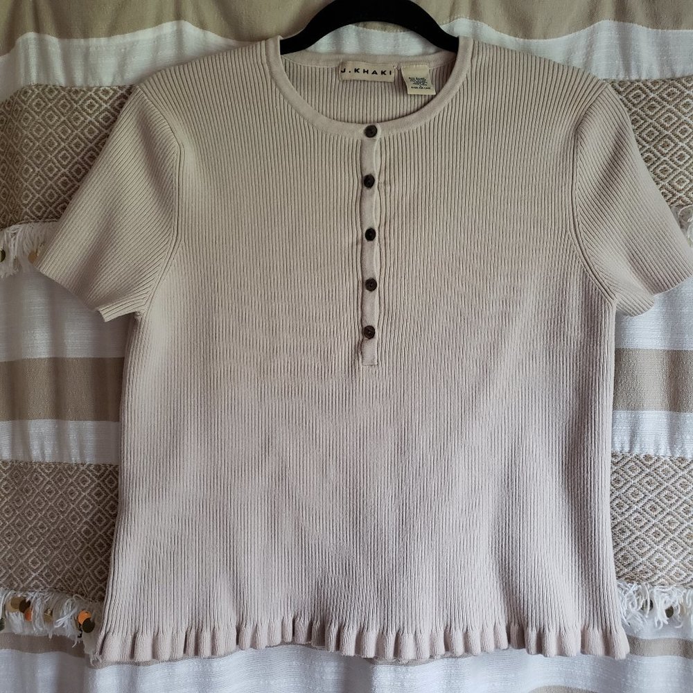 J. Khaki | Button Rib Mini Ruffle Short Sleeve Top